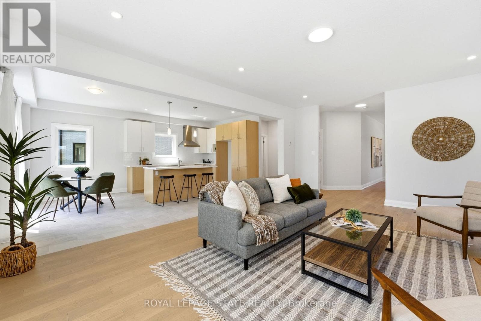 4 bed 3 bath single family at 23 WOODVALLEY COURT — $1,127,900