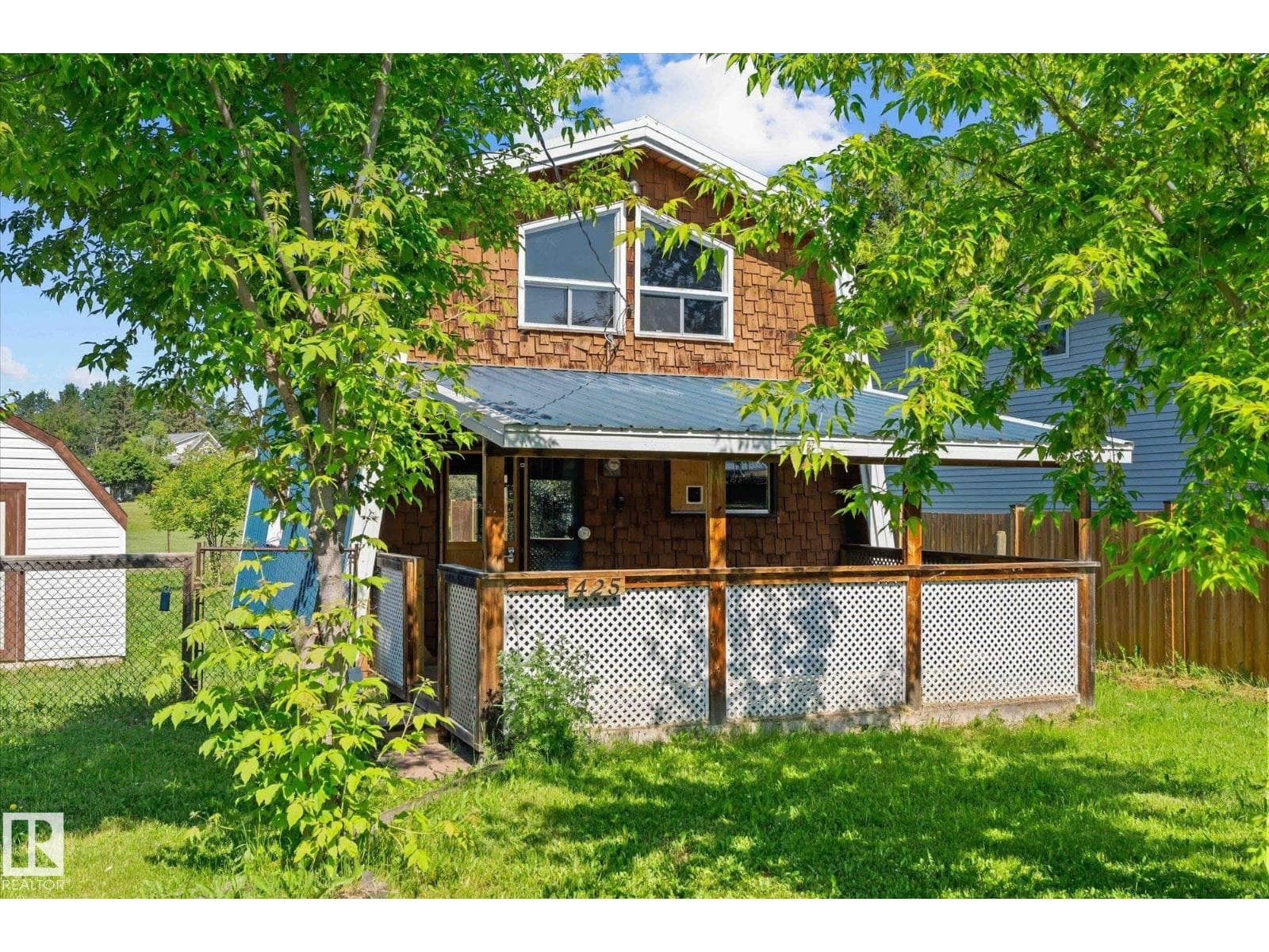 425 4 St. Yellowstone