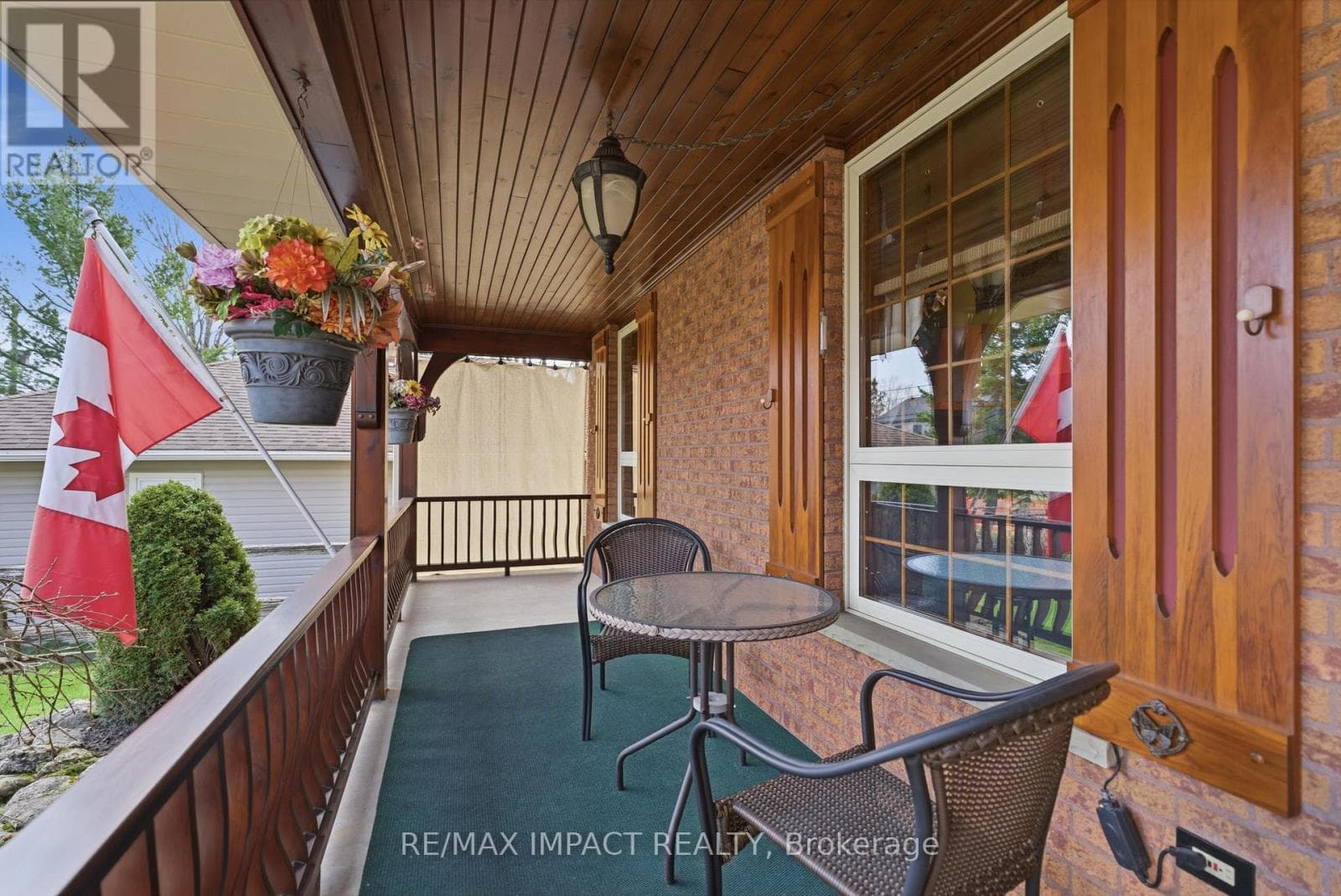 5670 MAIN STREET photo 3