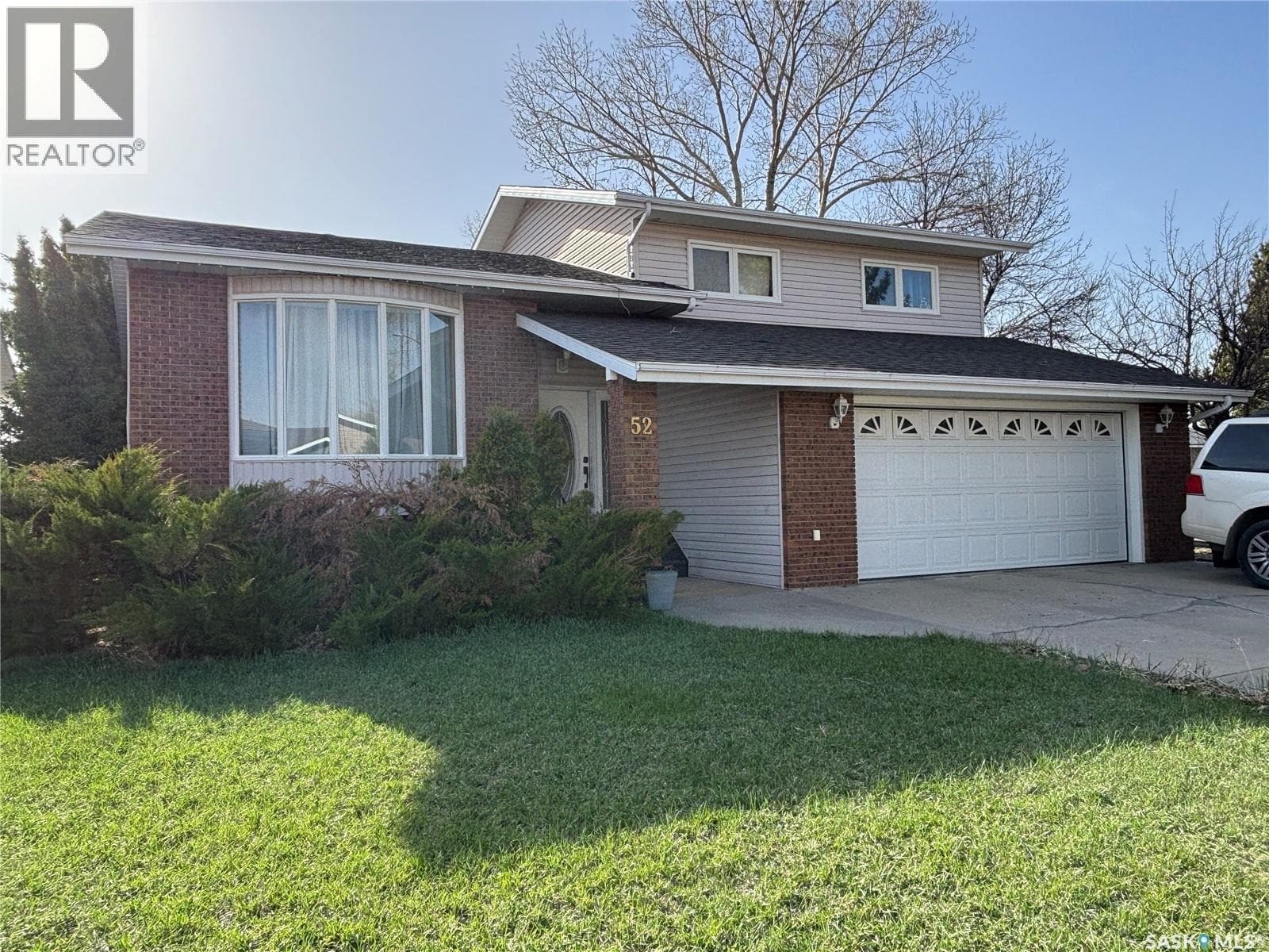 52 Harrigan CRESCENT — photo 2