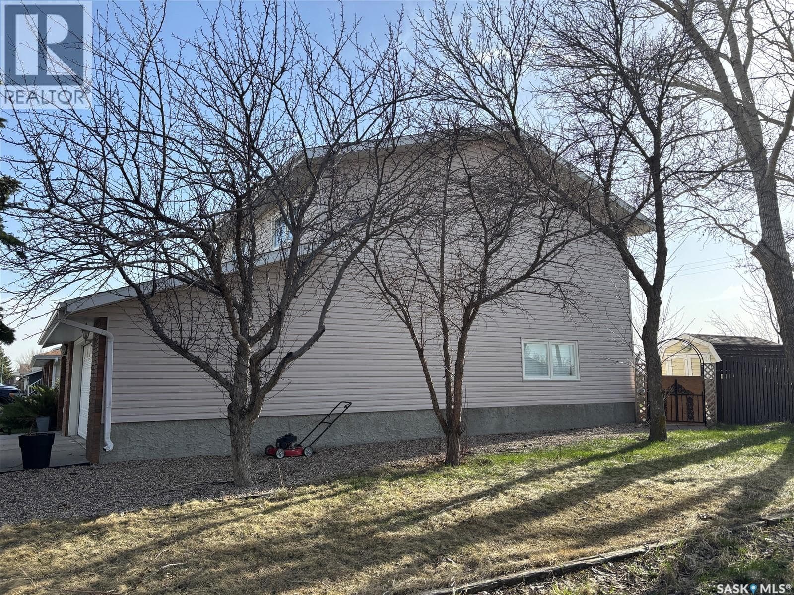 52 Harrigan CRESCENT — photo 3