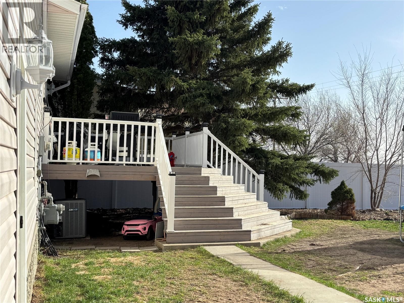 52 Harrigan CRESCENT — photo 4