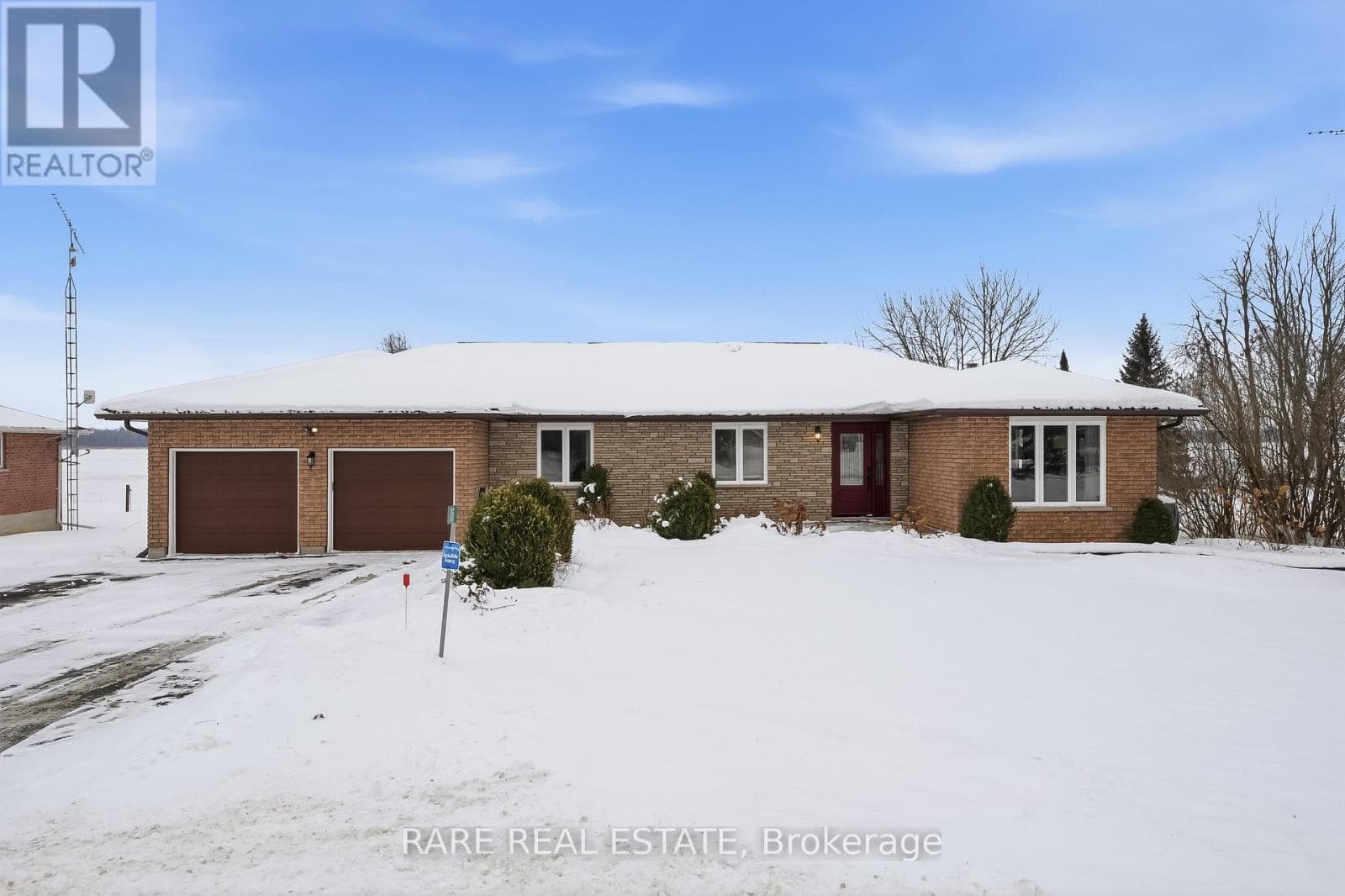 4 bed 3 bath single family at 86 O'REILLY LANE — $879,000