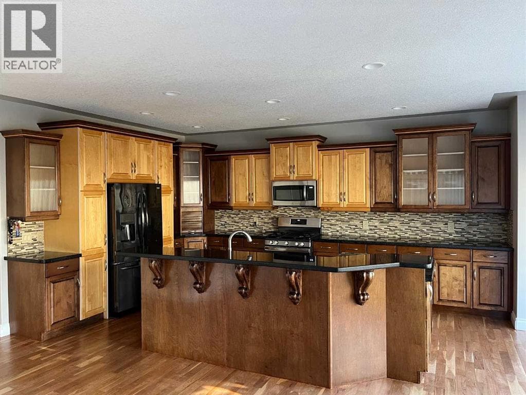 75 Royal Abbey Rise NW photo 4