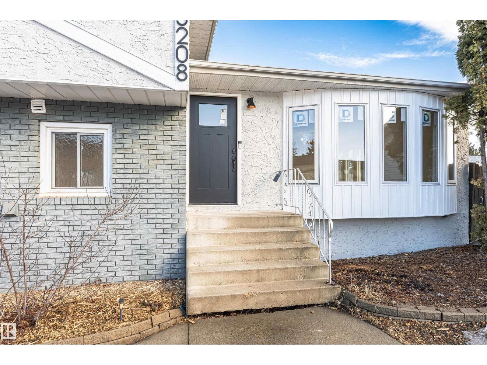 3208 130 AV NW photo 3