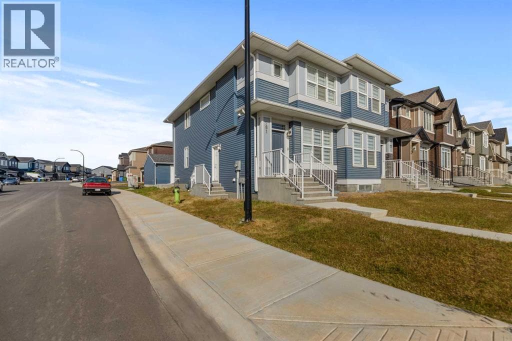4 bed 4 bath single family at 281 Creekside Boulevard SW — $600,000
