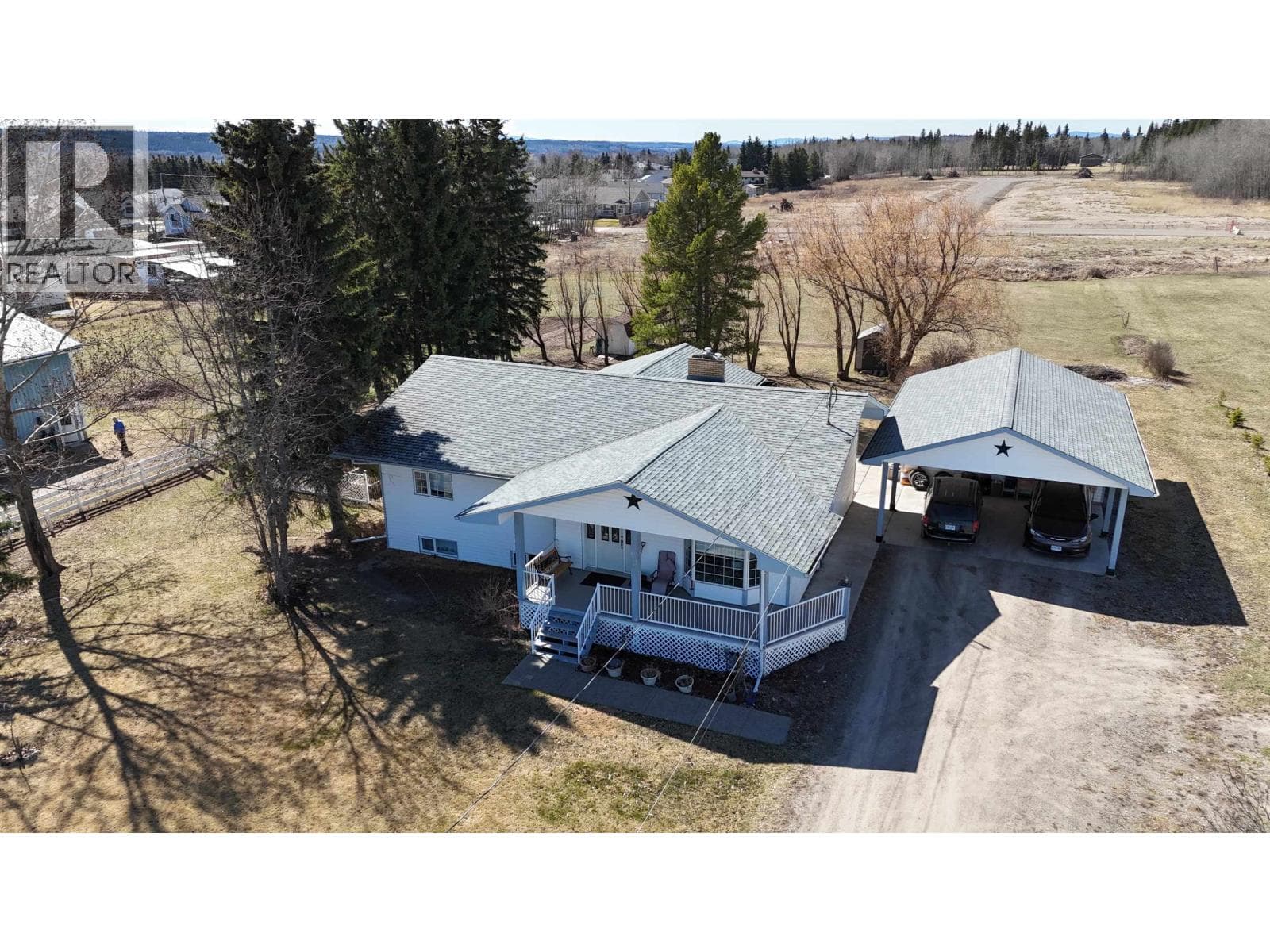4 bed 3 bath single family at 3525 NORTHSIDE ROAD — $582,000