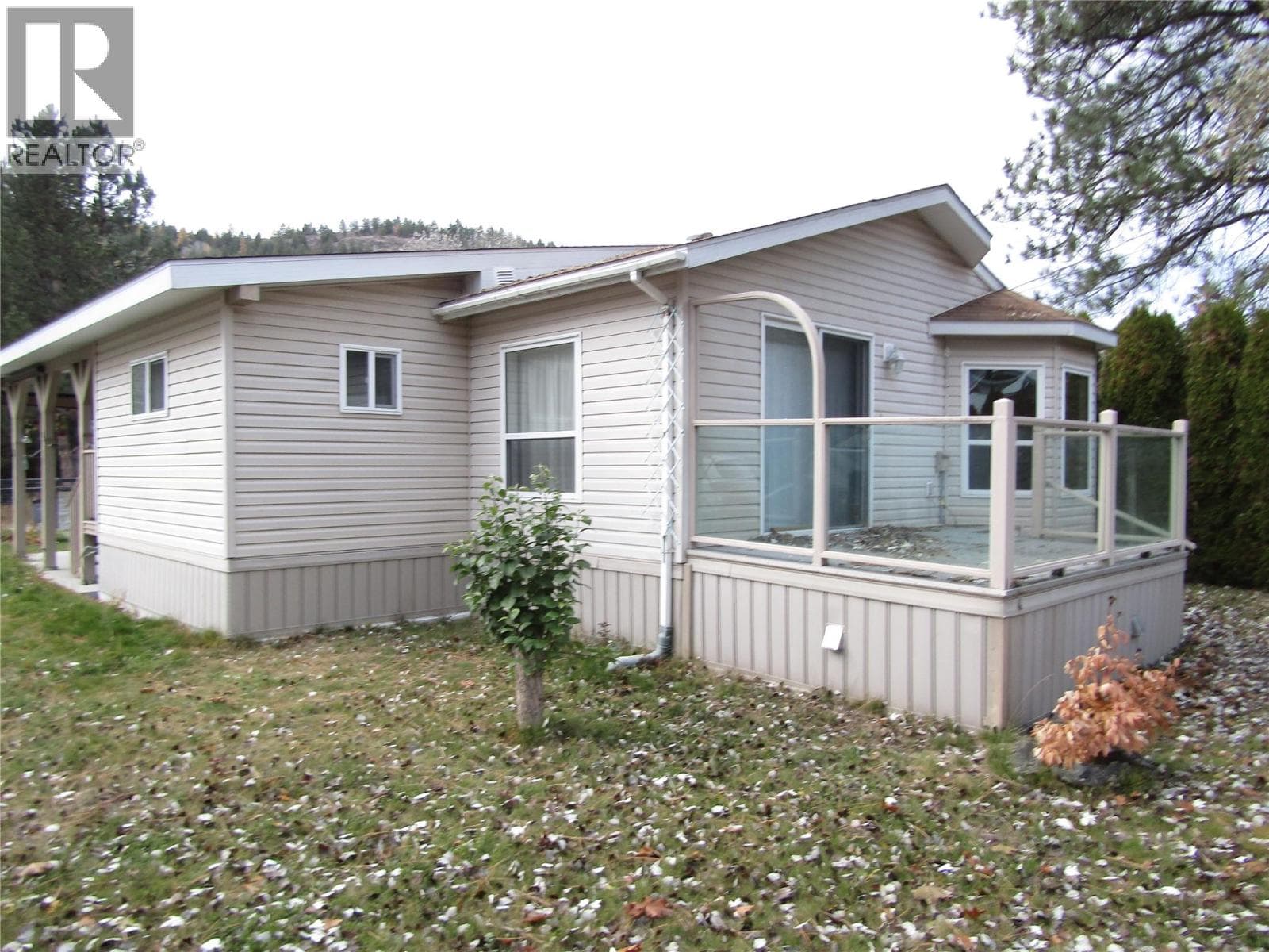 570 Nickel Lane photo 3