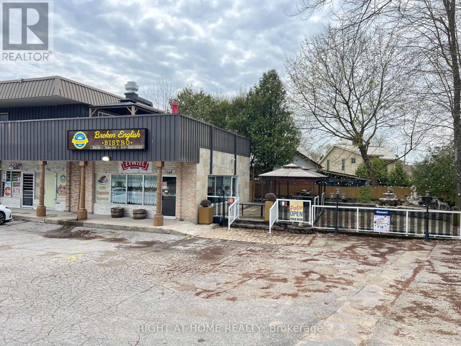 2 bath business at 543 SPEEDVALE AVENUE E — $99,000