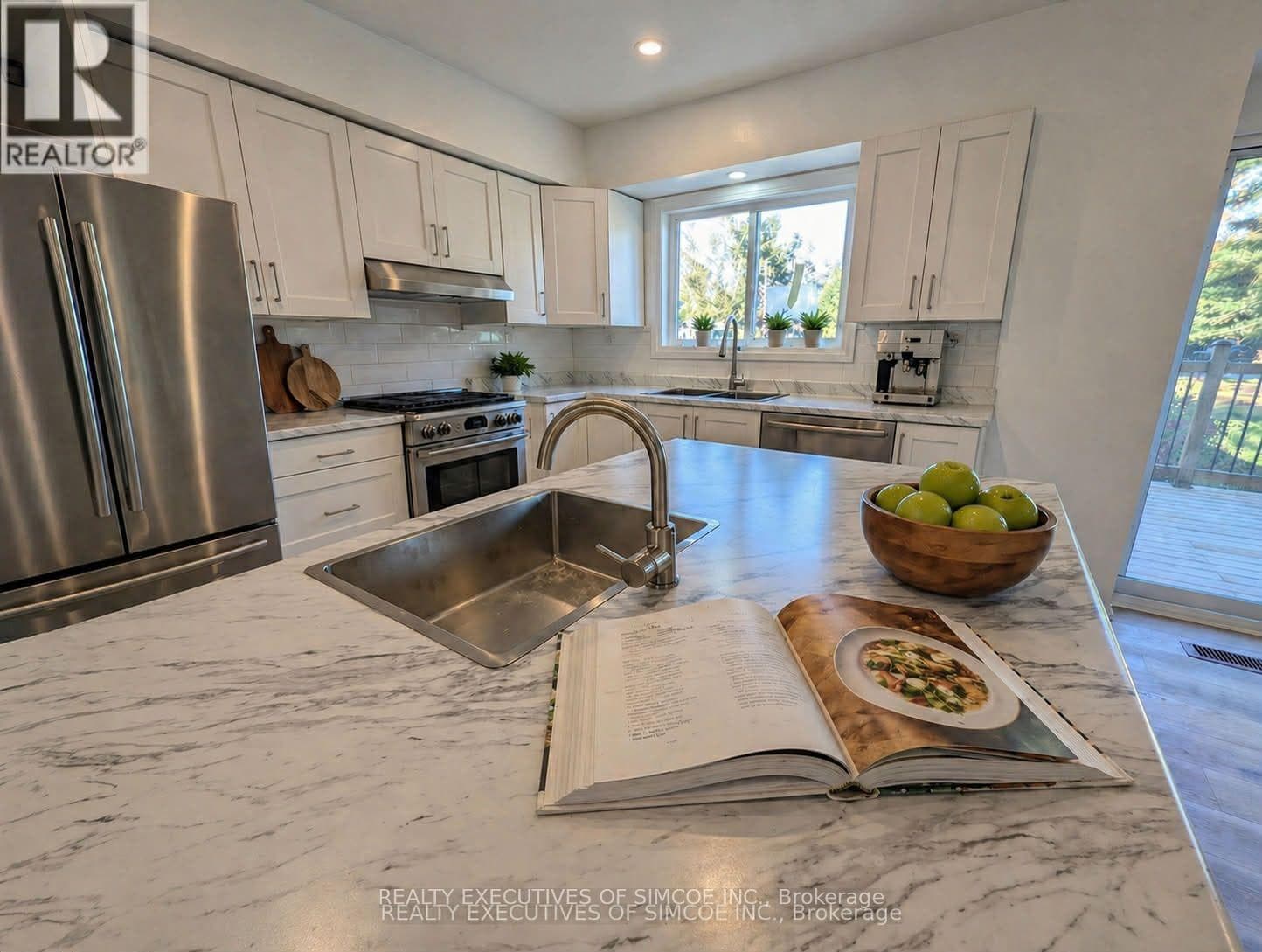 3464 BAYOU ROAD photo 5