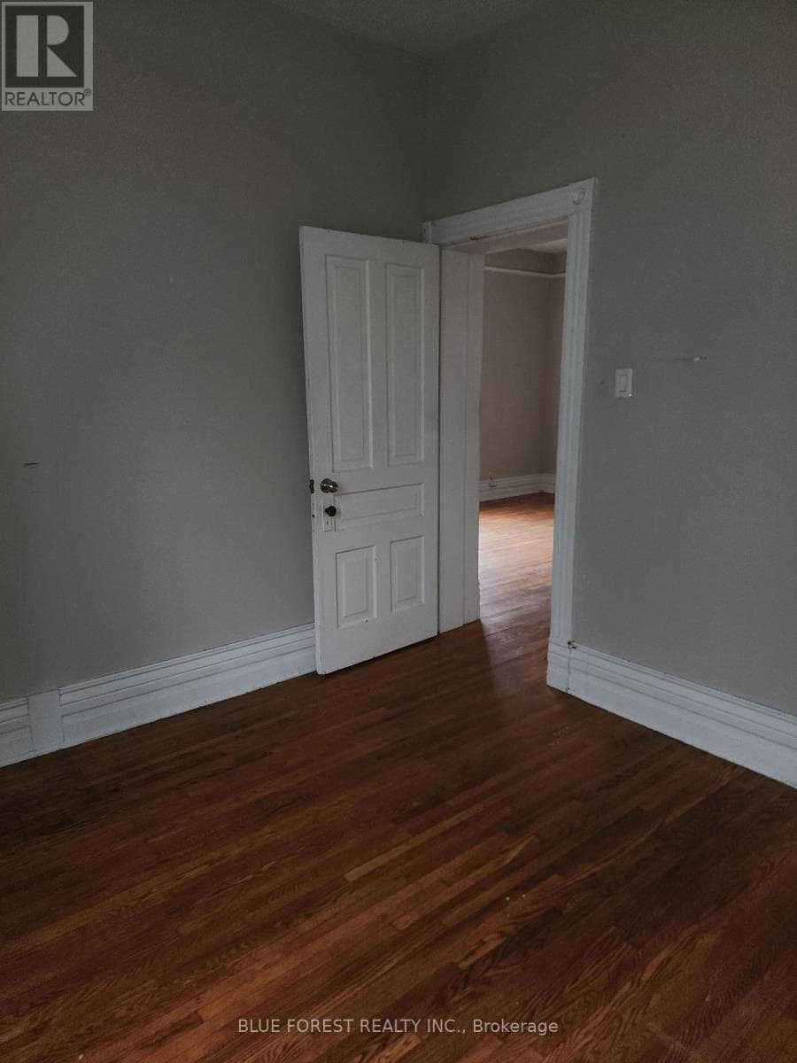 865 WILLIAM STREET photo 5