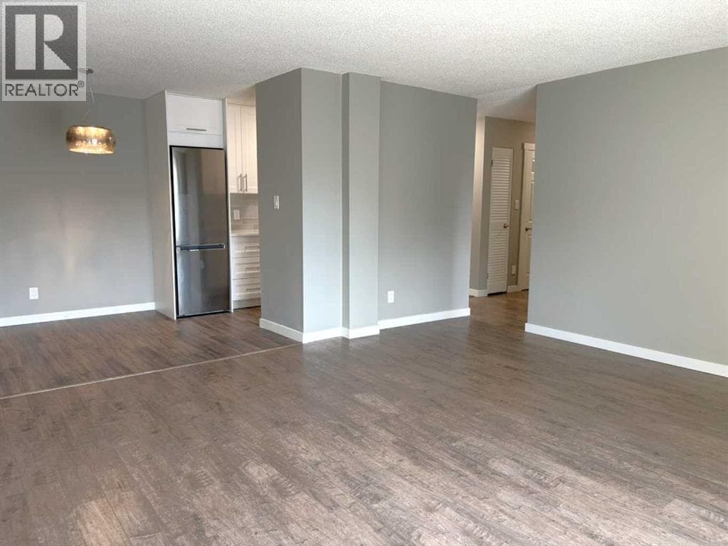 302, 635 56 Avenue SW — photo 5