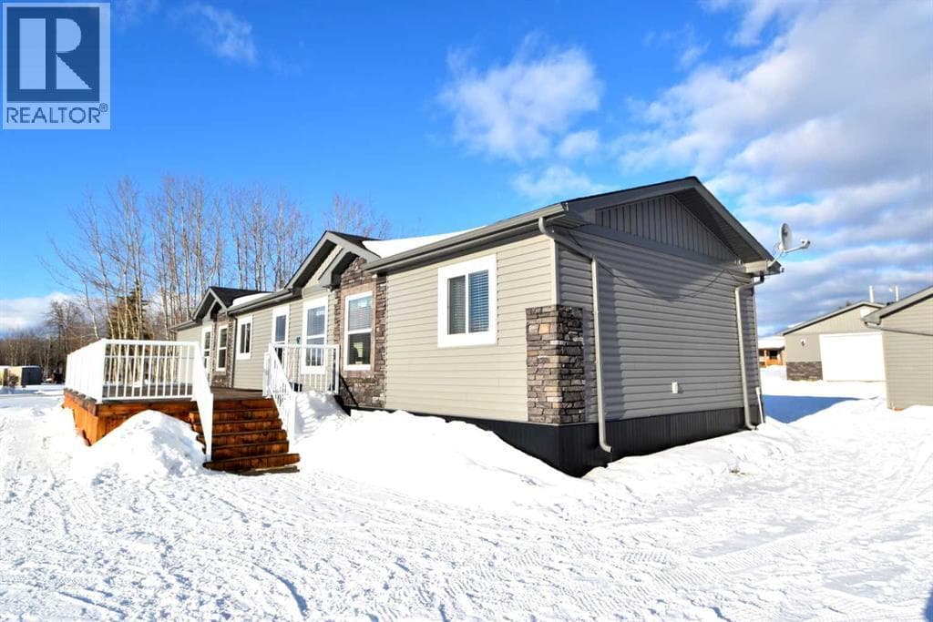 529, 13221 twp rd 680 photo 2