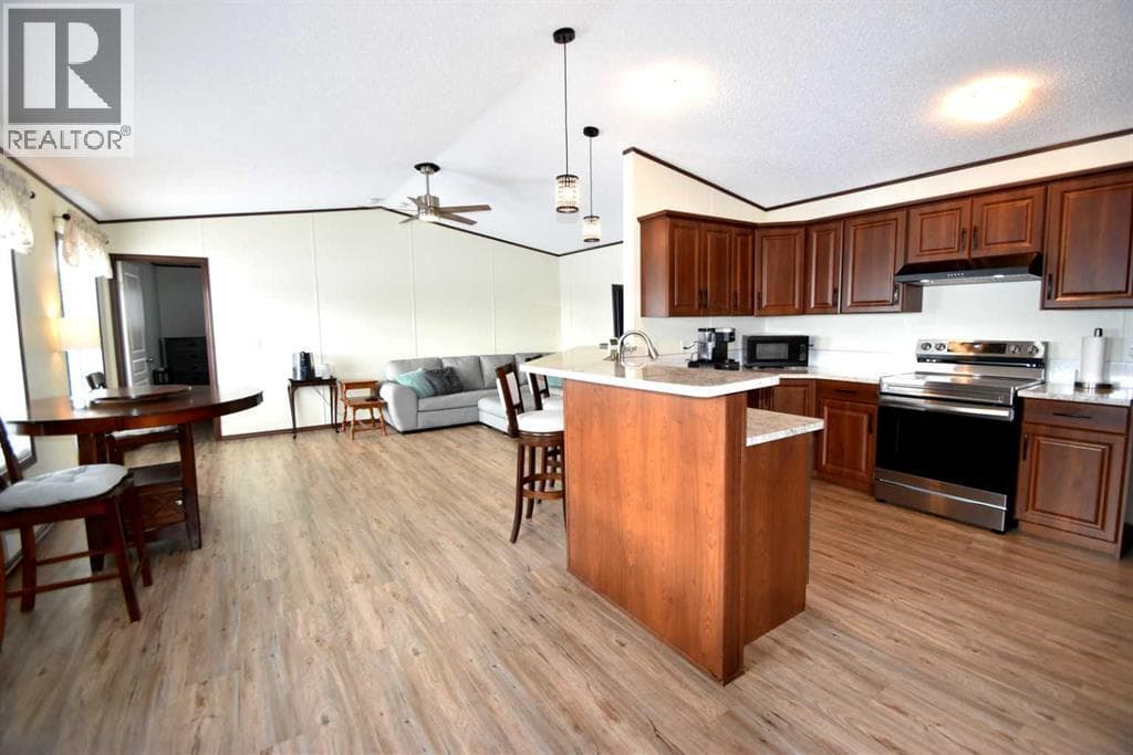 529, 13221 twp rd 680 photo 4