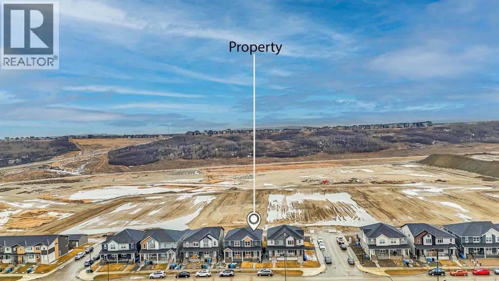 667 Wolf Willow Boulevard SE photo 5