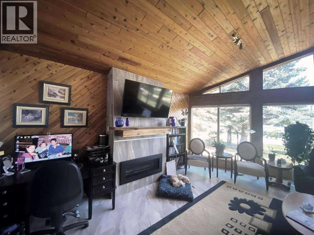 34 Lakeshore Drive photo 4