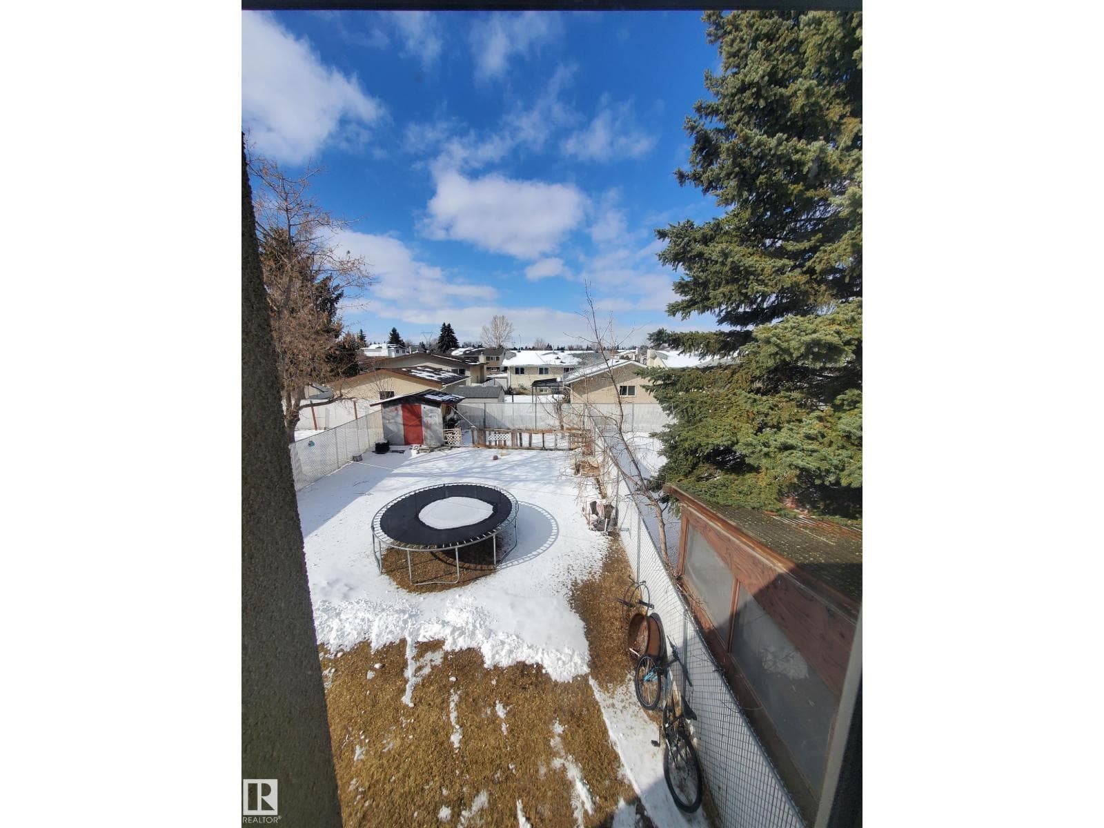 11814 157 AV NW — photo 5