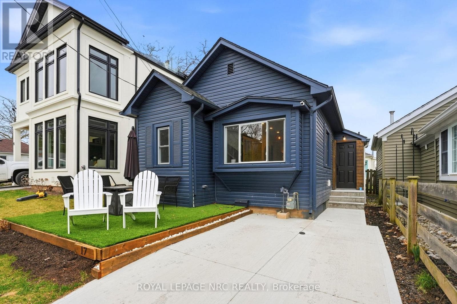 2 bed 1 bath single family at 17 CONSIDINE AVENUE — $599,900