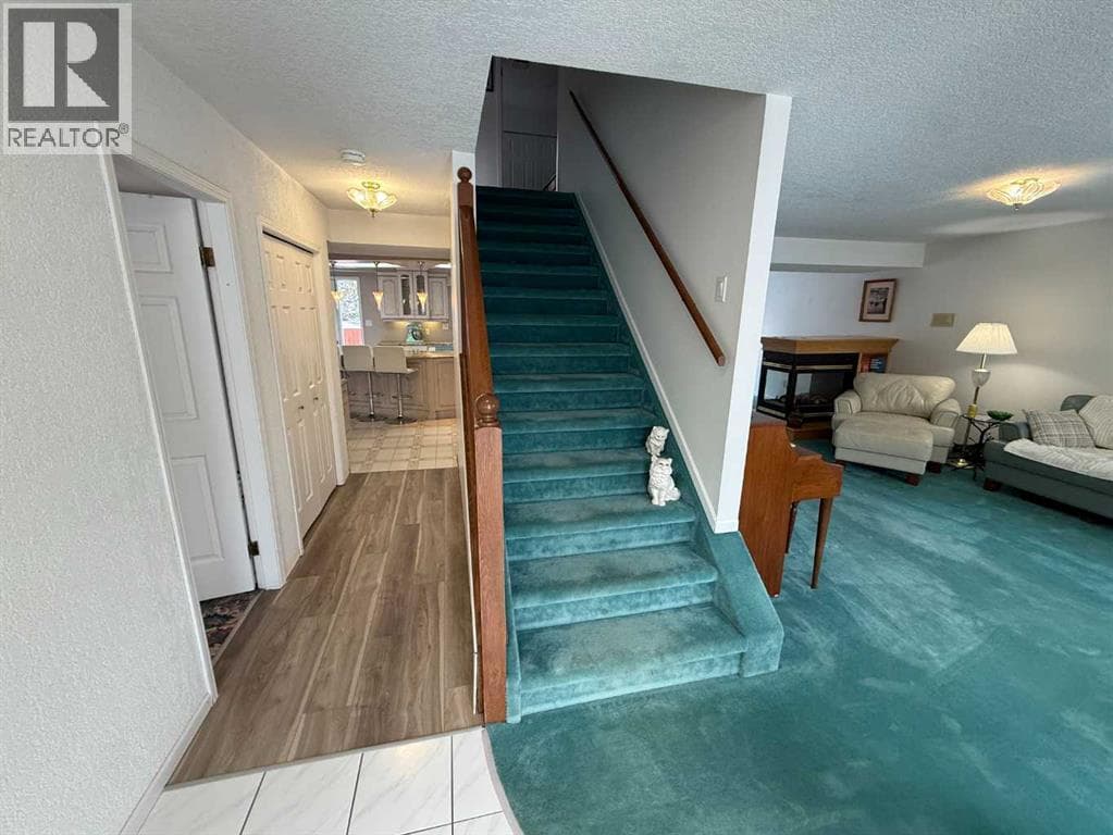 104 Mistaya Road photo 2