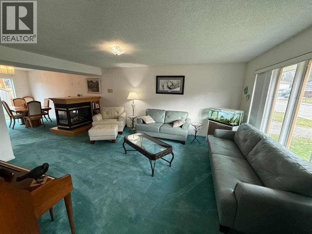 104 Mistaya Road photo 3