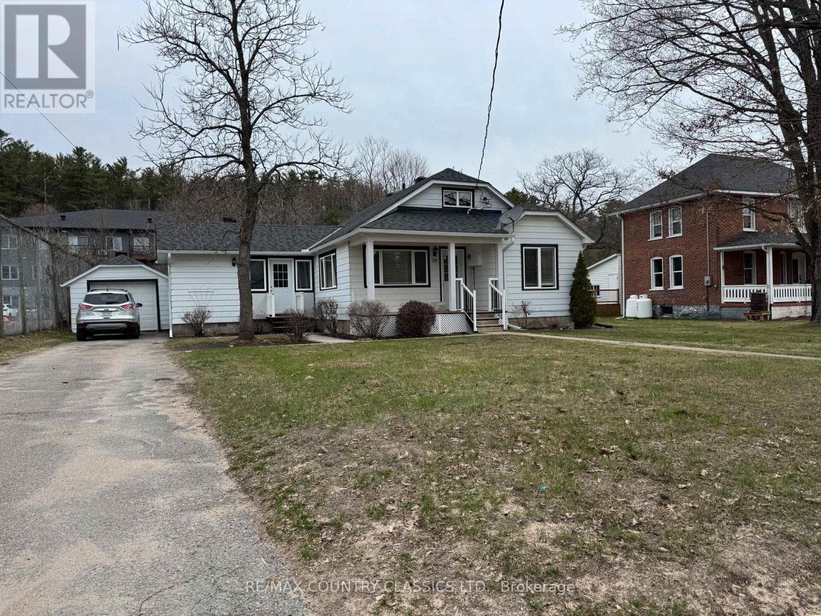 2 bed 1 bath single family at 38 FLINT AVENUE — $375,380
