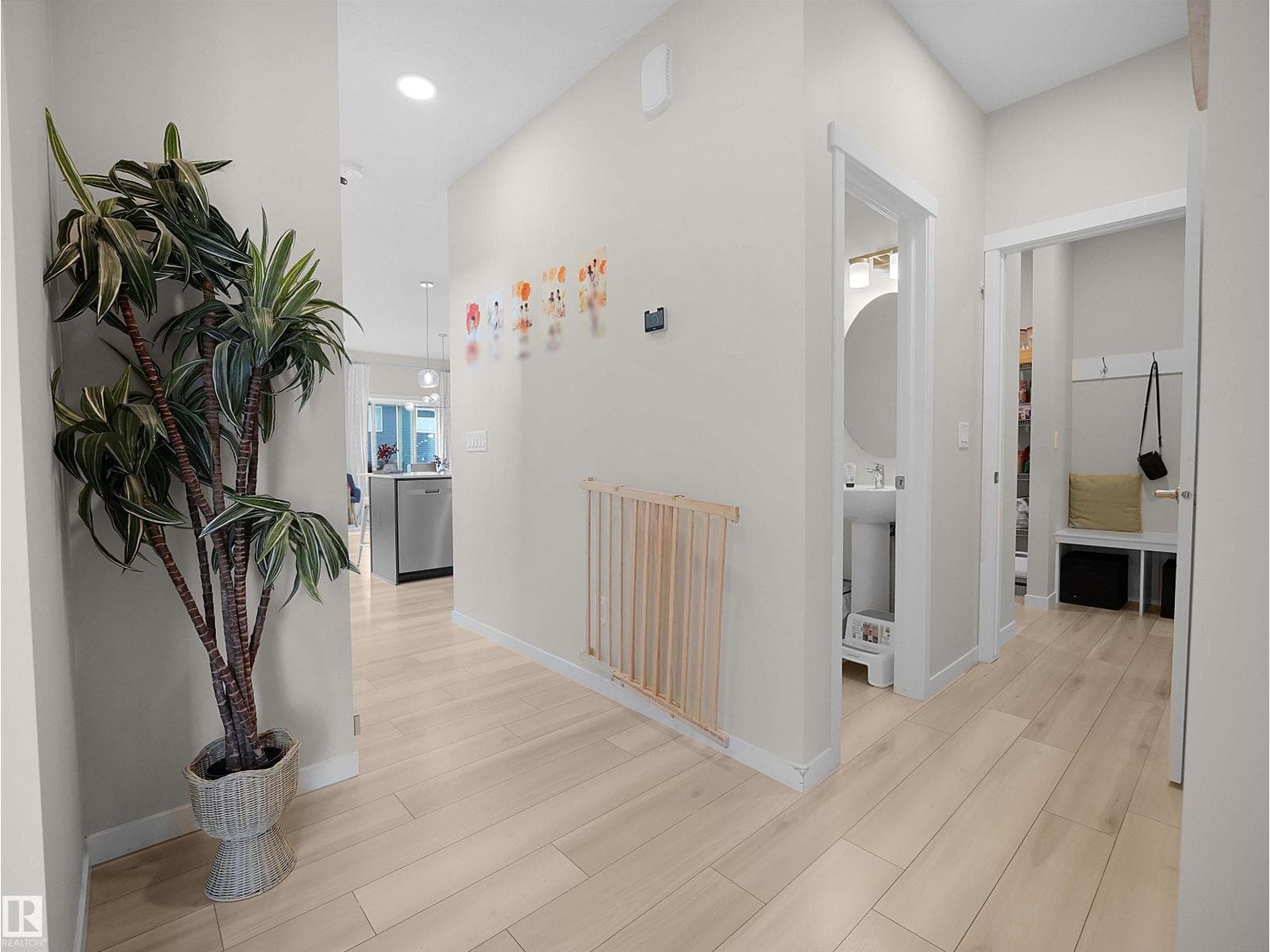 2412 206 Street NW NW — photo 5