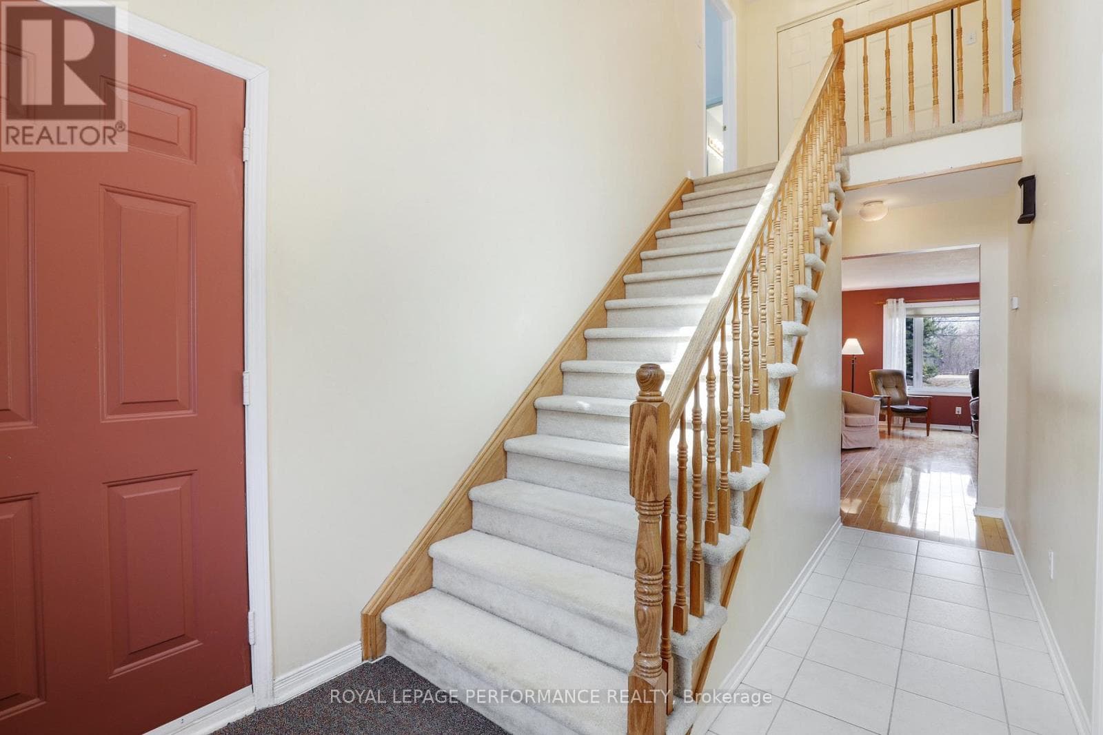 108 FELTON CRESCENT photo 3