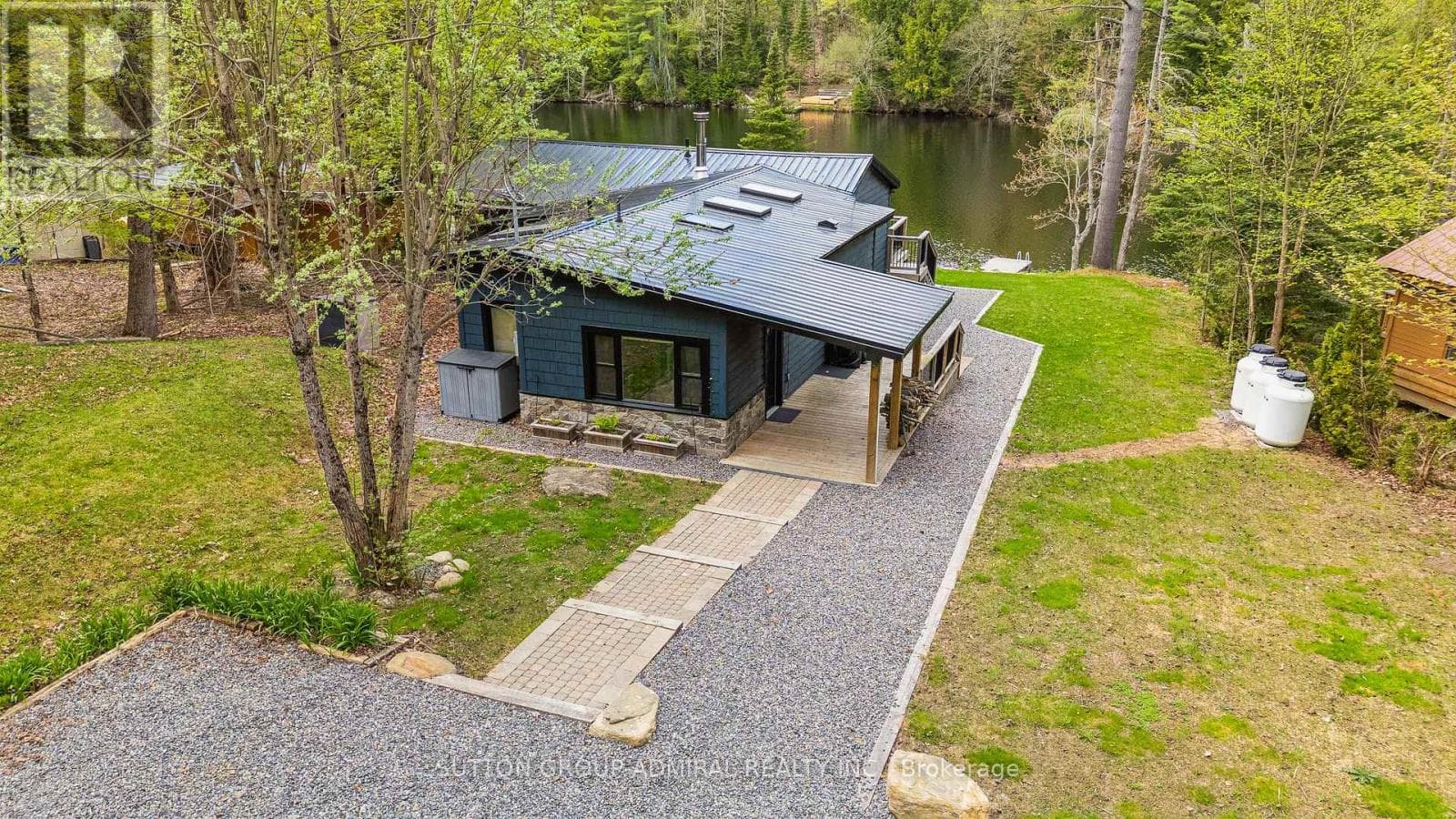 1023 KIRKPATRICK LANE photo 3