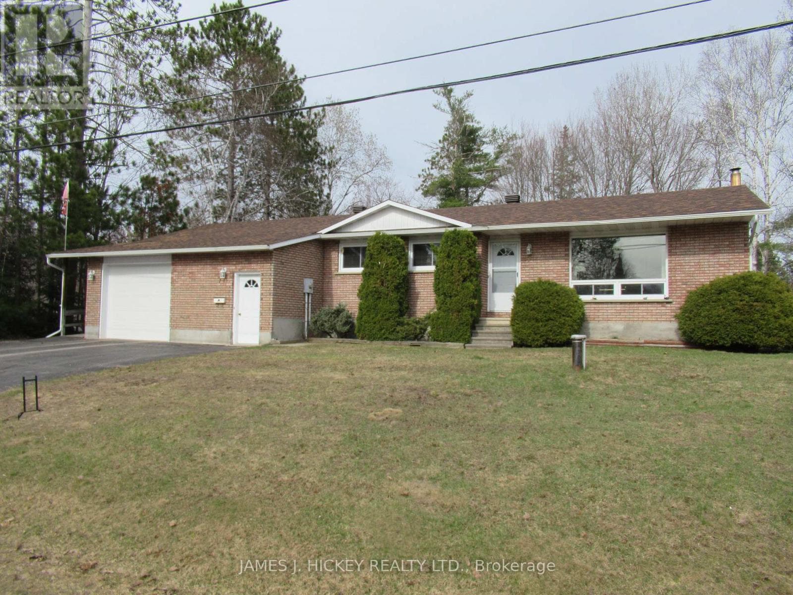 3 bed 2 bath single family at 7 MARTIN STREET — $485,000