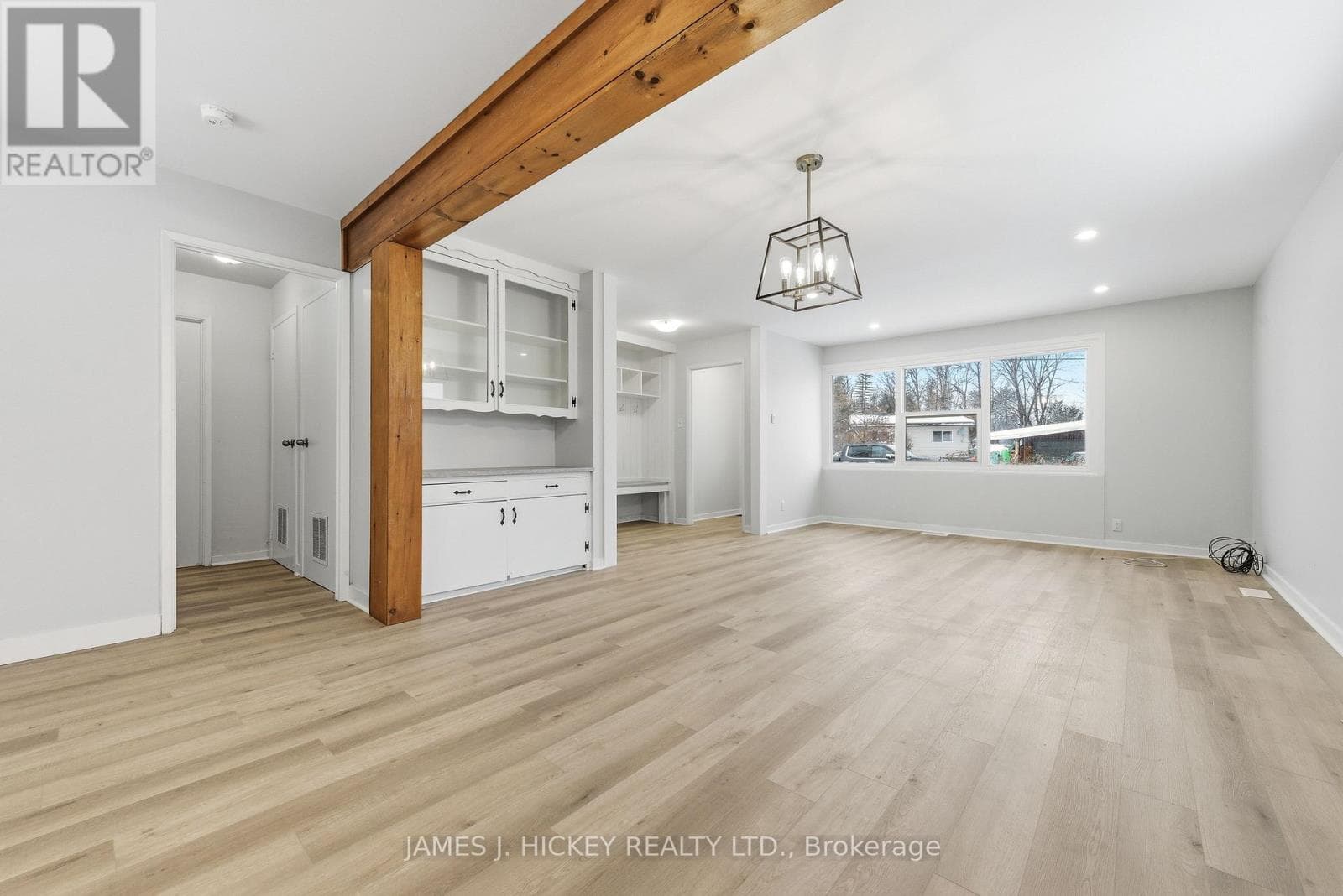 88 GLENDALE AVENUE photo 3