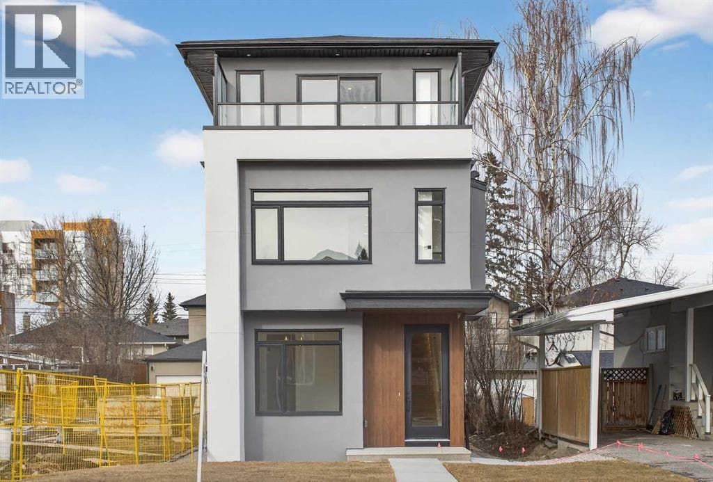 720 52 Avenue SW — photo 2