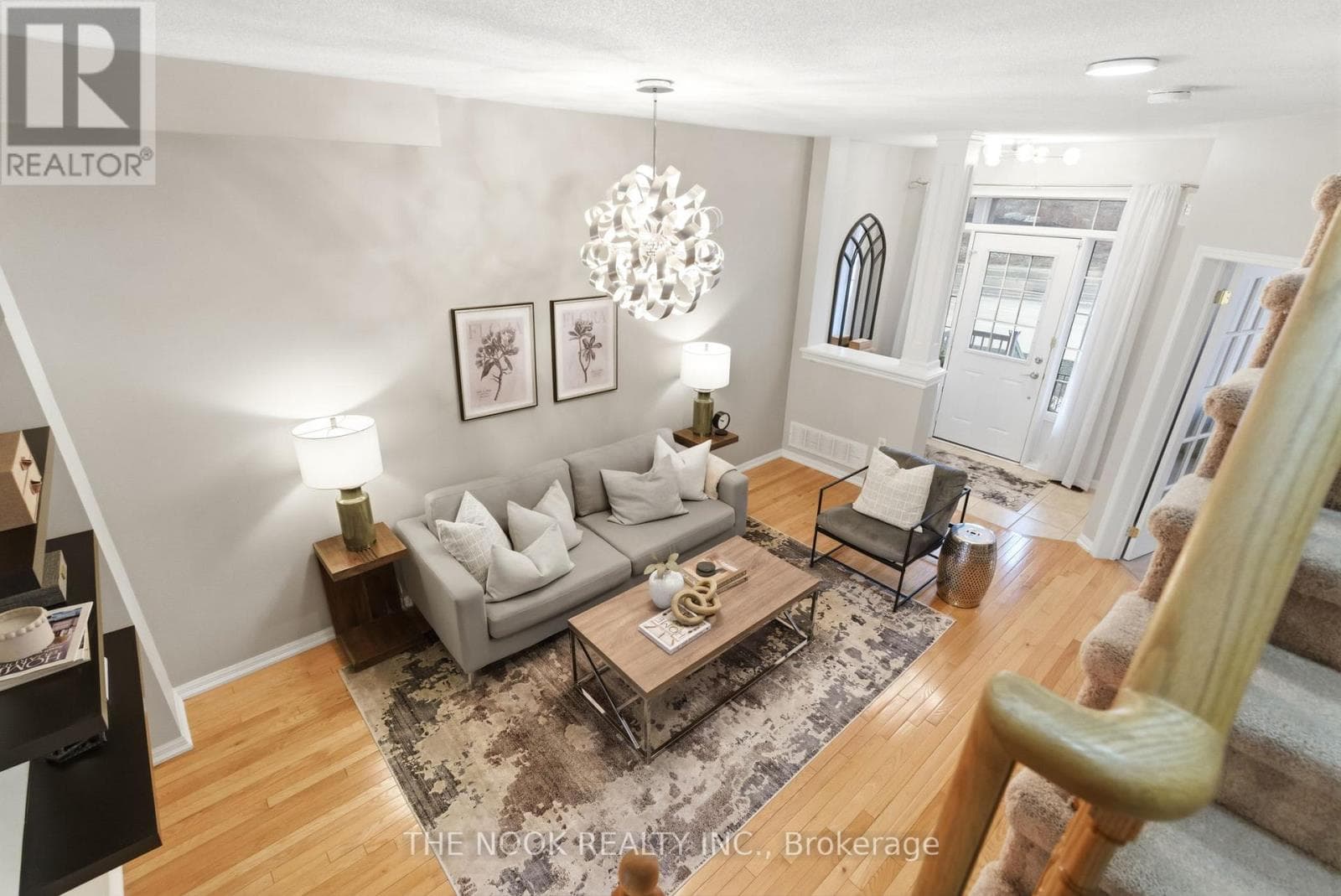 107 BARKDALE WAY photo 5