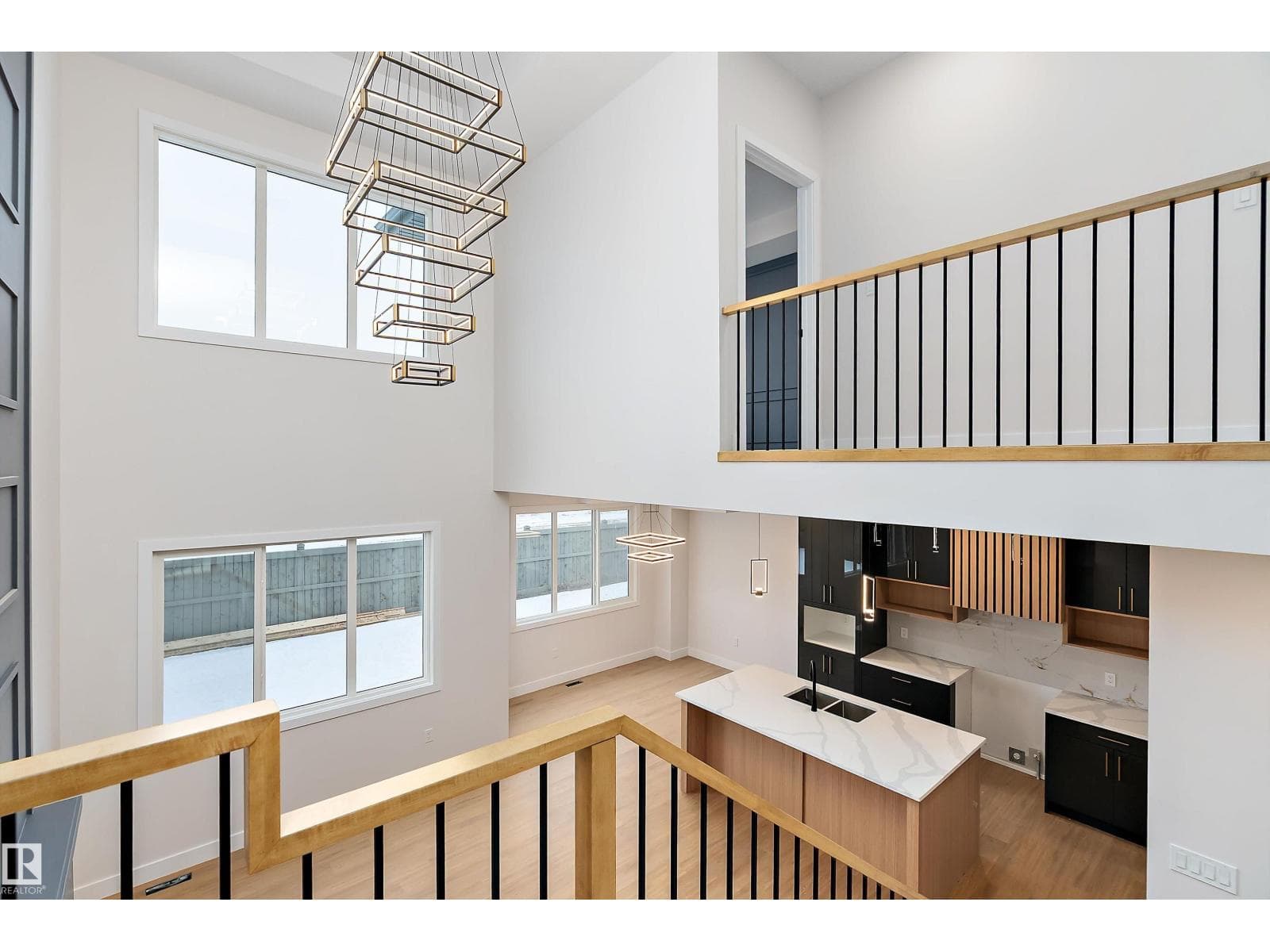 3 bed 3 bath single family at 38 ASTORIA PL — $524,999