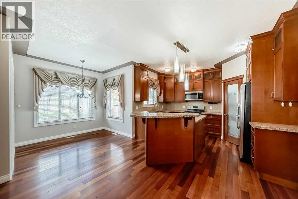 87 Sherwood Circle NW — photo 3