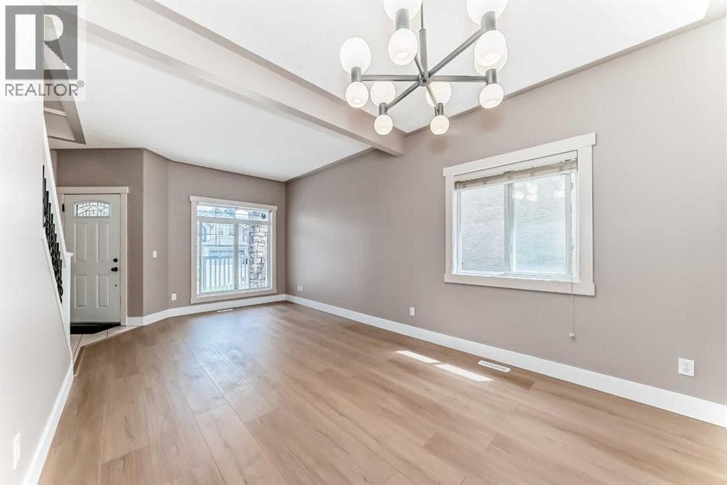 57 Sherwood Terrace NW photo 5