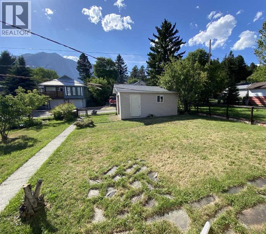 20630 25 Avenue — photo 4