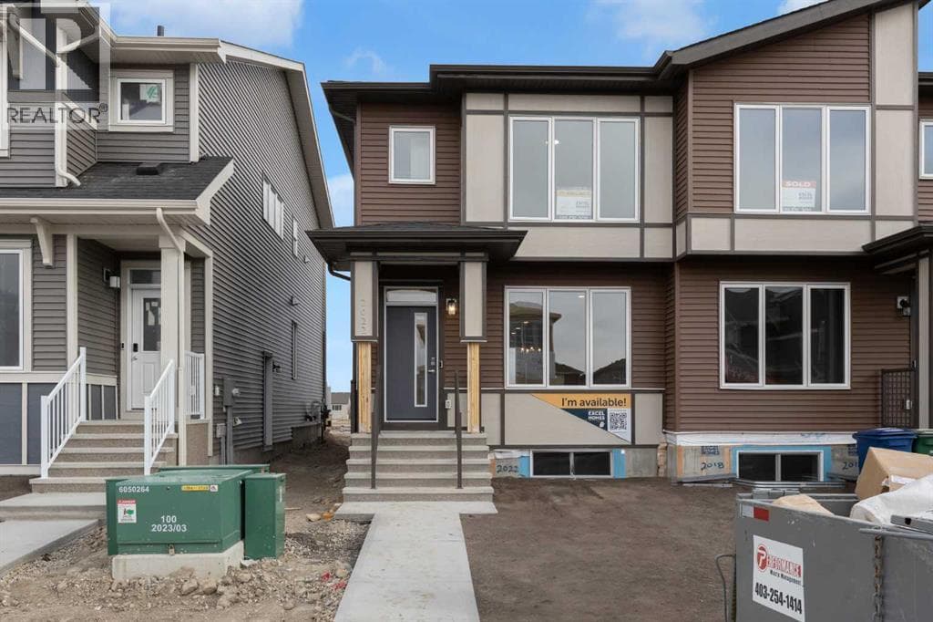 2022 Cobblebrook Crescent SW photo 3