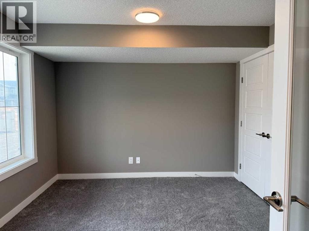 24 Sundown Place photo 2