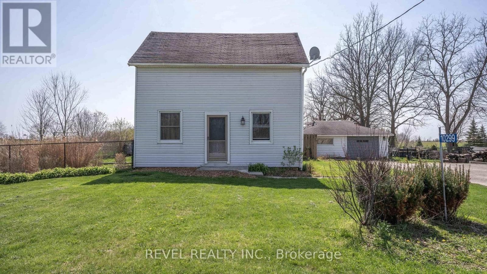 10299 ILDERTON ROAD photo 3