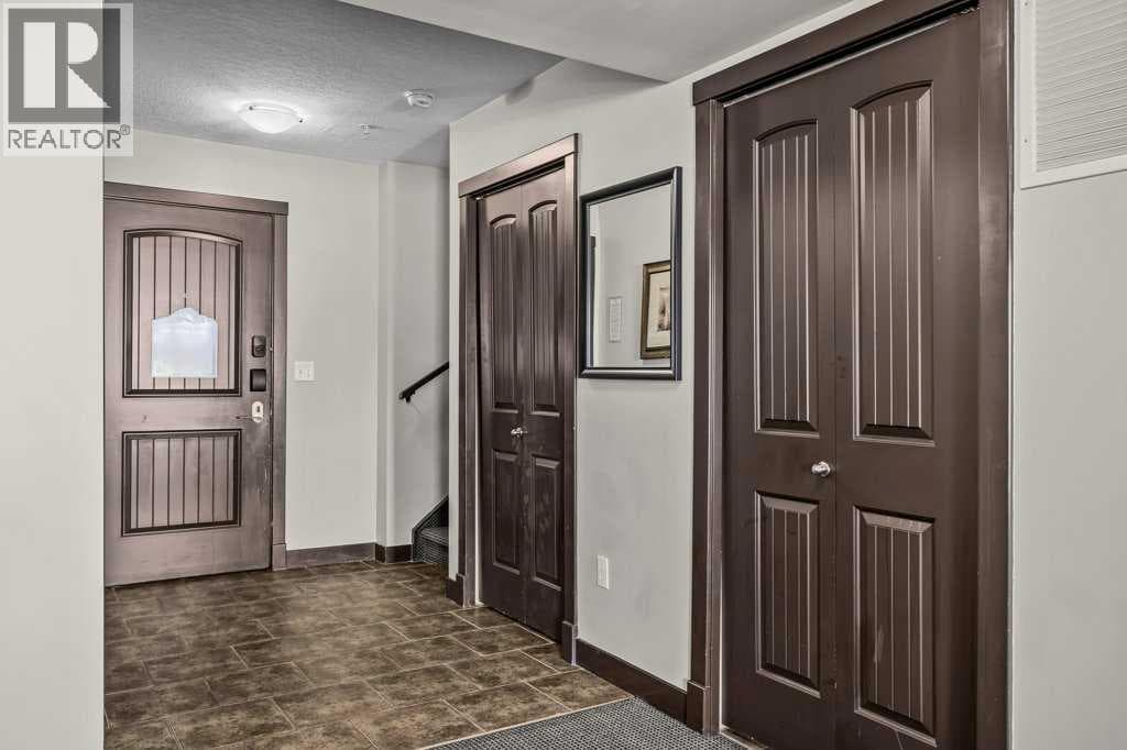2203D, 250 2ND Avenue photo 3