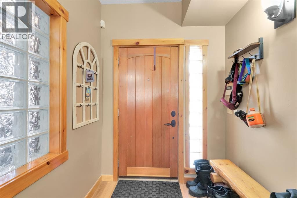 612, 107 Armstrong Place photo 5