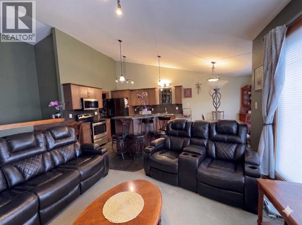 17 Ironstone Drive photo 3