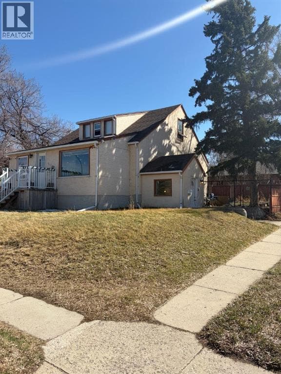 712 9 Avenue S photo 4