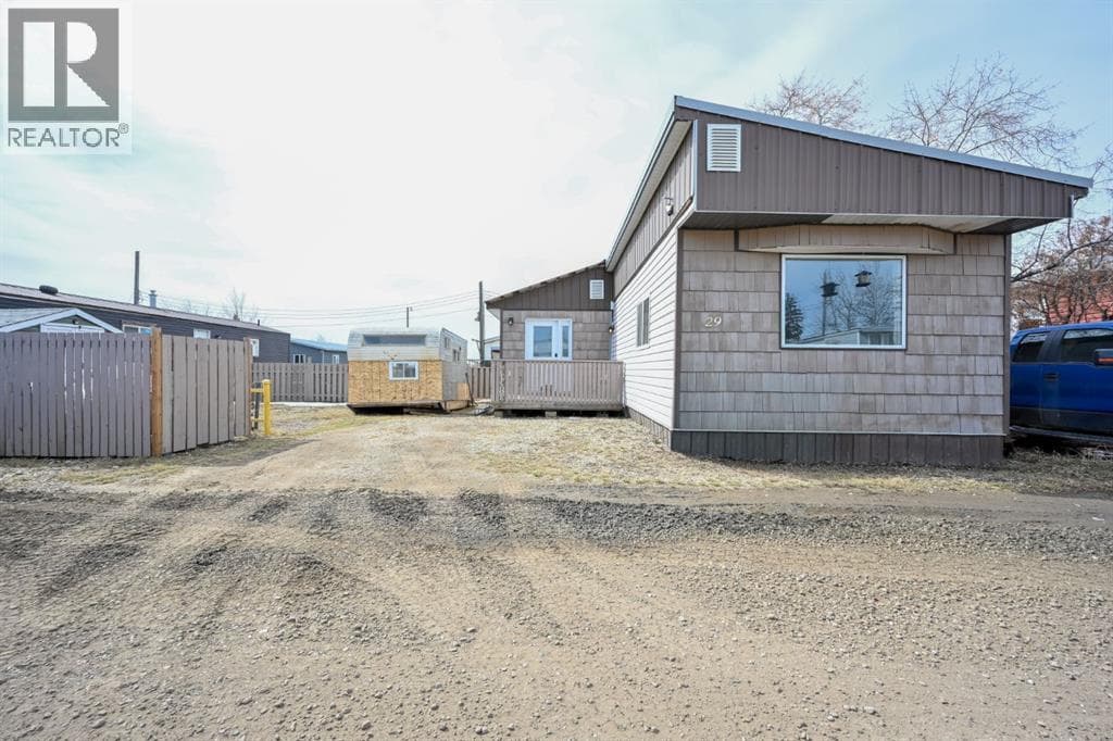 2 bed 1 bath single family at 29, 55011 714 Township — $99,900