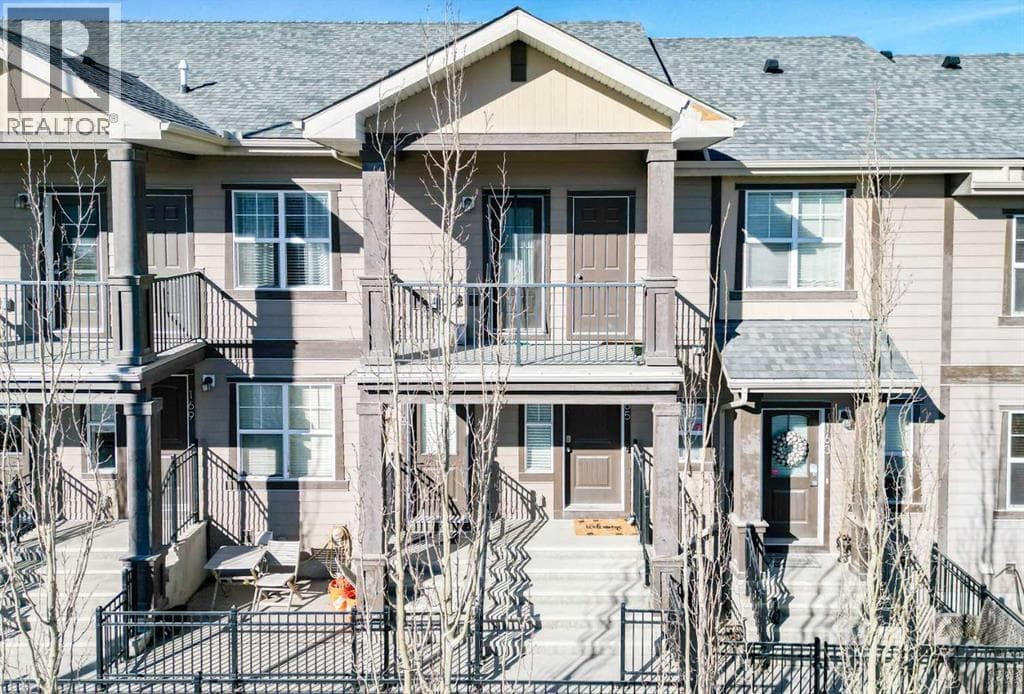 2 bed 1 bath single family at 165 Evanscrest Gardens NW — $365,000