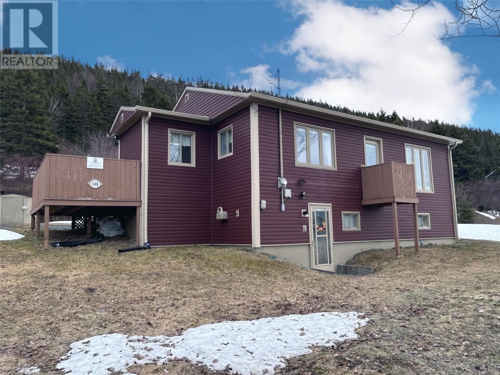 2 bed 2 bath single family at 148 North Shore Highway — $220,000