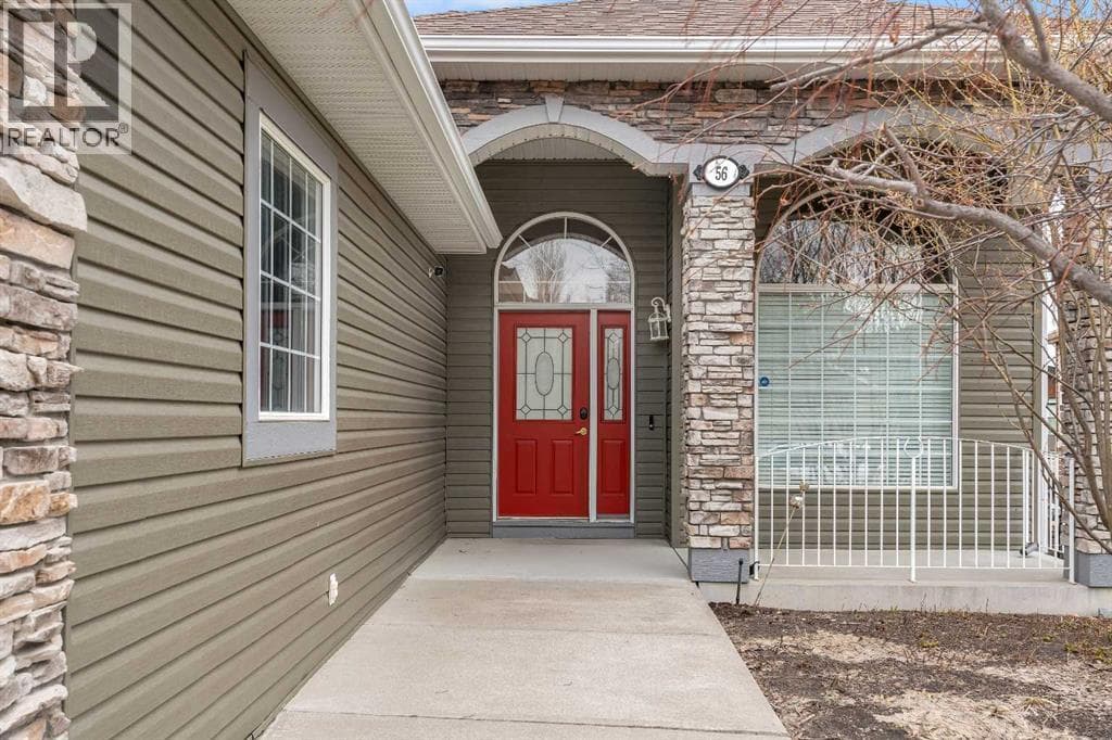 56 Royal Abbey Rise NW photo 4