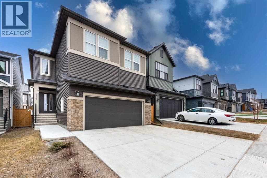 4 bed 4 bath single family at 137 Edith Villas NW — $819,900