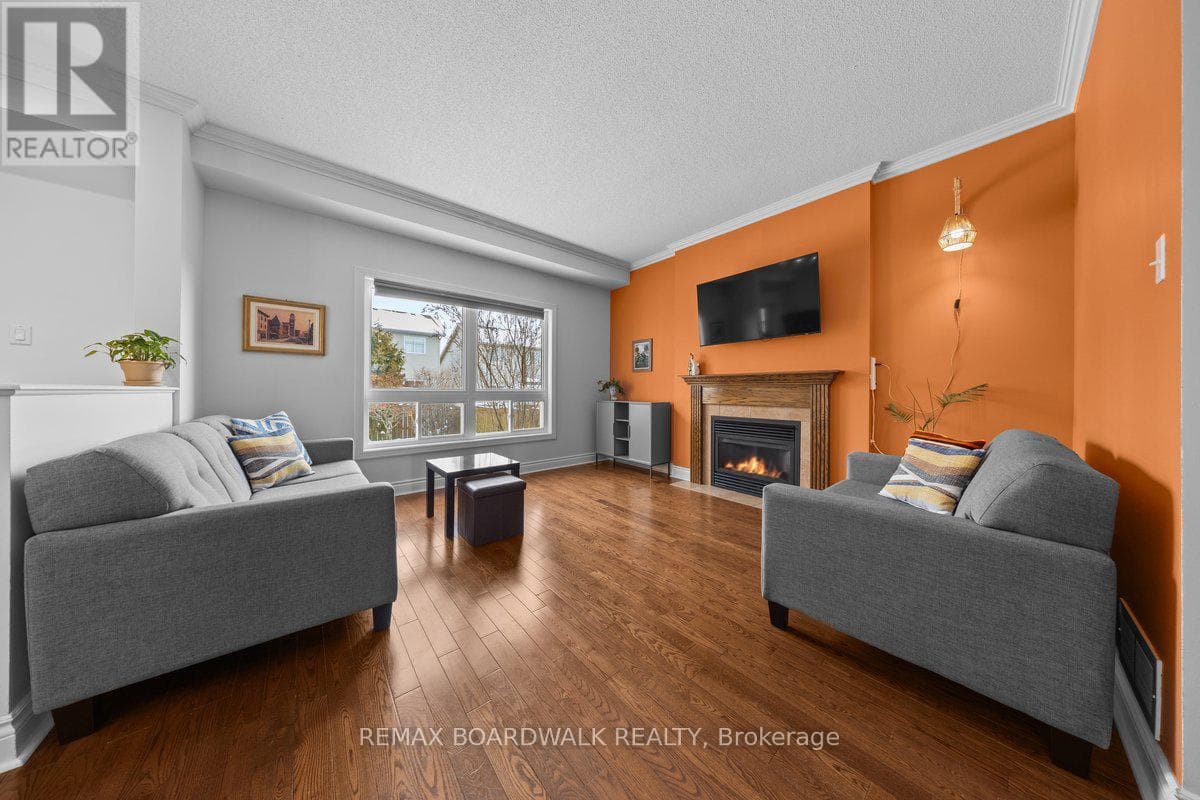 108 JADE STREET photo 5