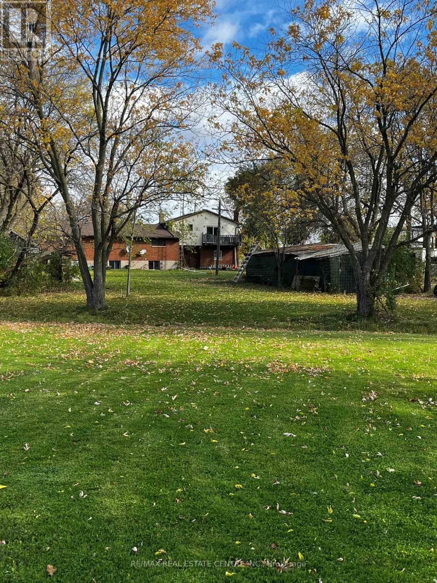 8024 HORNBY ROAD photo 2